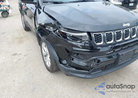 2025 Jeep Compass Latitude 4X4 из США, поврежденный, VIN 3C4NJDBN3ST547451